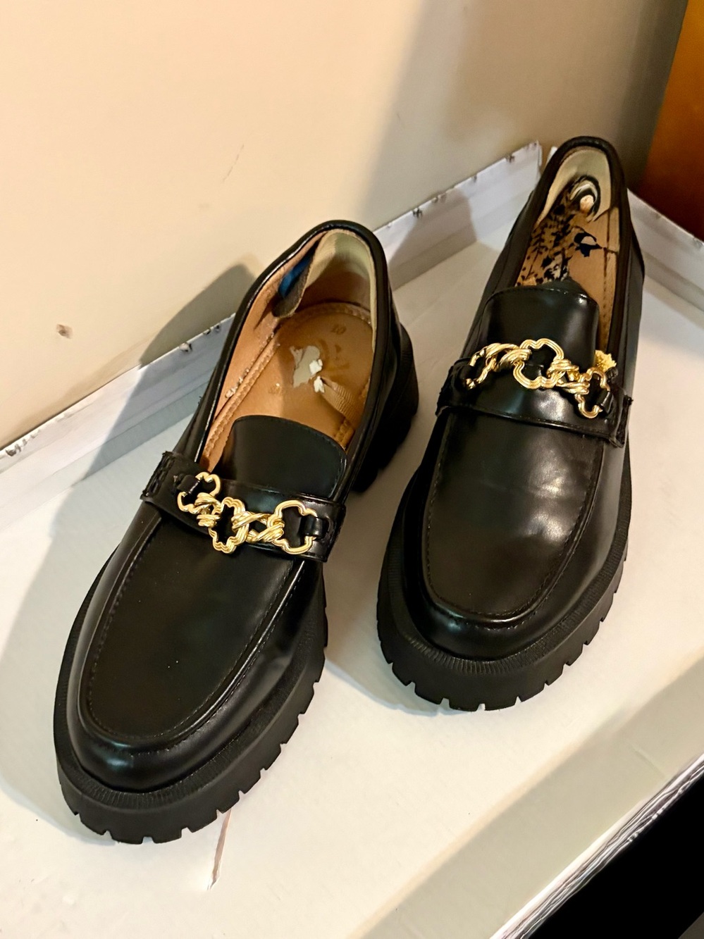 Sam & Libby Black Leather Loafers with Gold Chain Accent